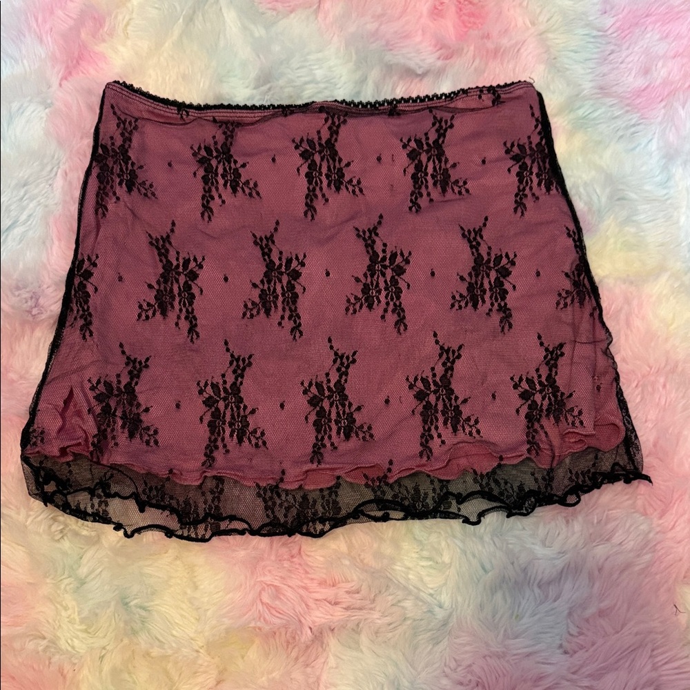 ❤️‍🔥NWT Sugar Thrillz Pink and Black Lace Skirt